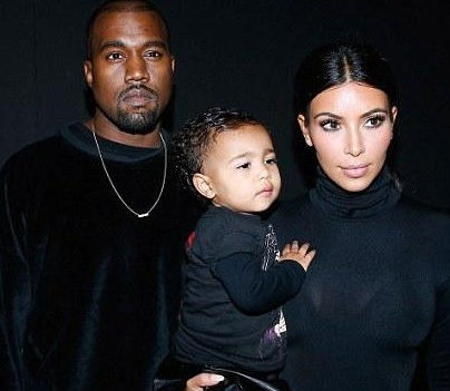 كيم كارداشيان توجه رسالة لأبيها وكاني ويست في يوم الأب